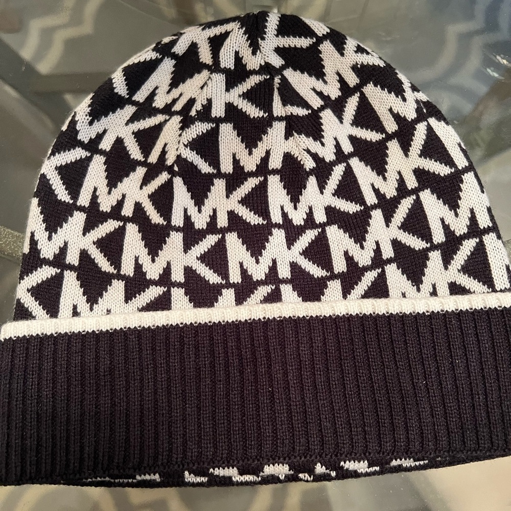 Michael Kors knit beanie